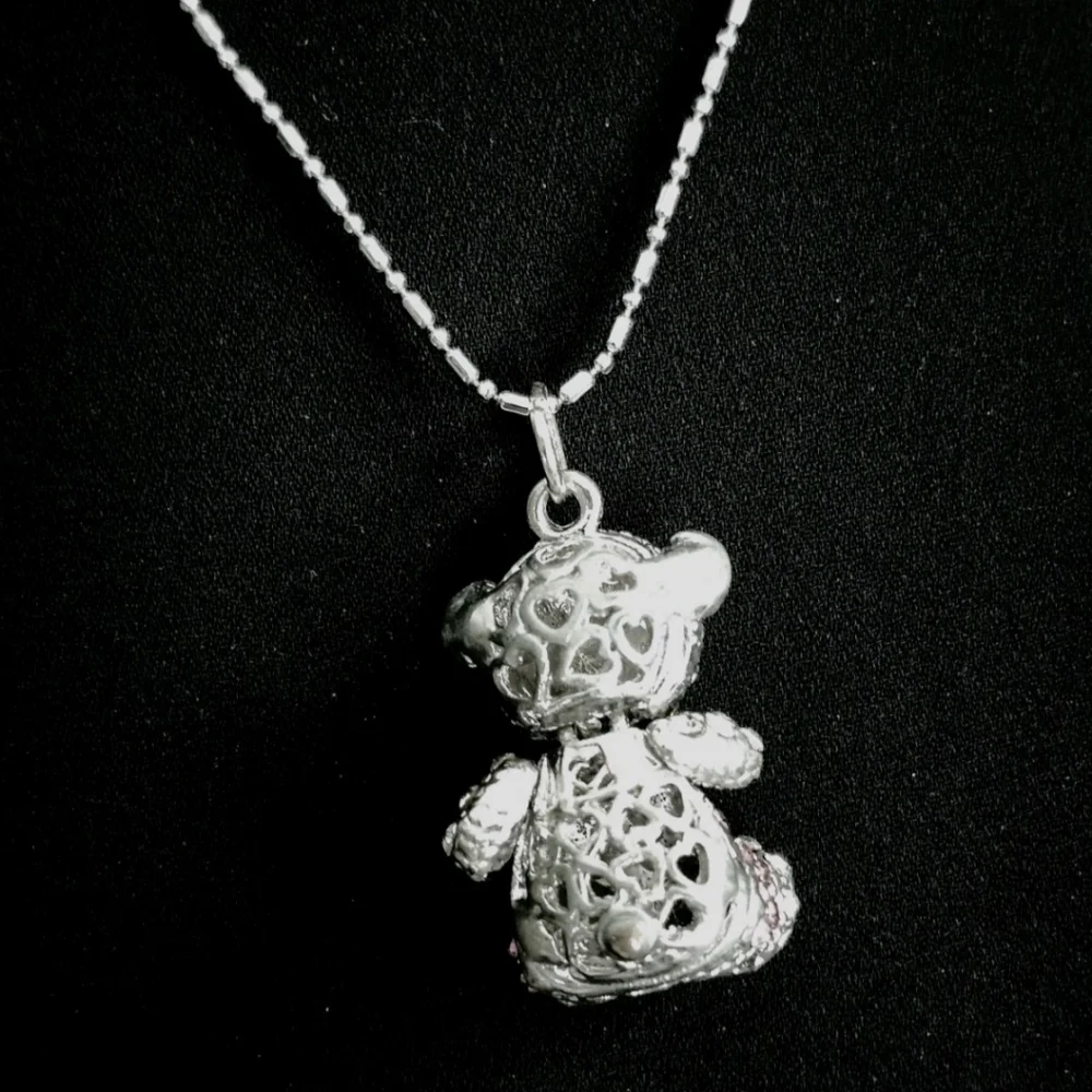 Silver-toned Chrystal/Rhinestone Teddy Bear Pendant Necklace With Movable Head S